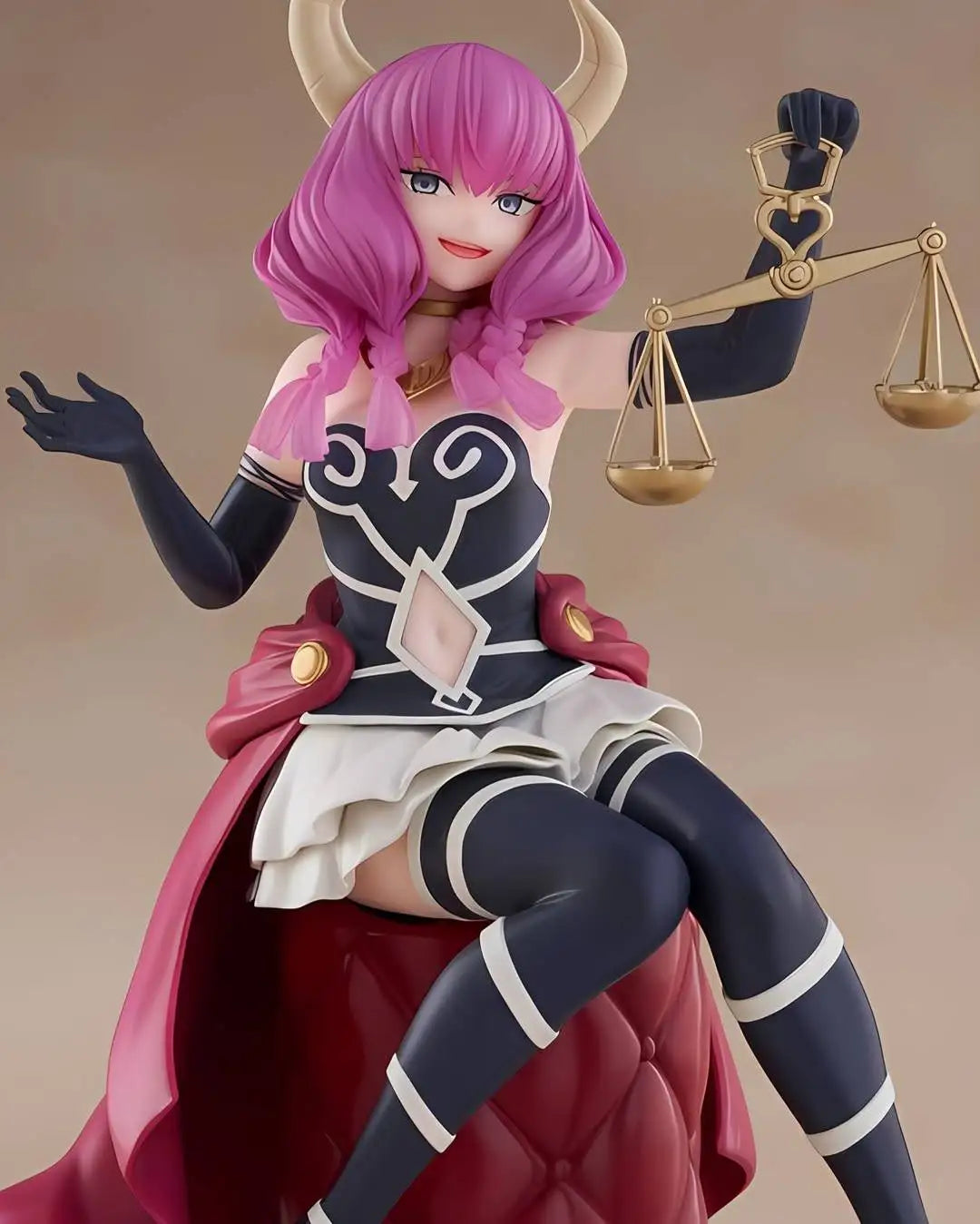 Frieren: Beyond Journey's End Desktop Cute - Aura the Guillotine