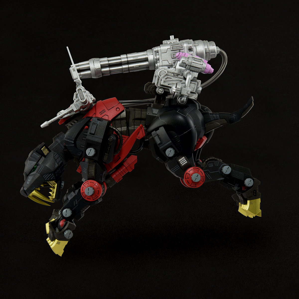 Zoids Realize Model RMZ-006 Saber Tiger Schwarz Special 1/100 Scale Model Kit (Reissue)