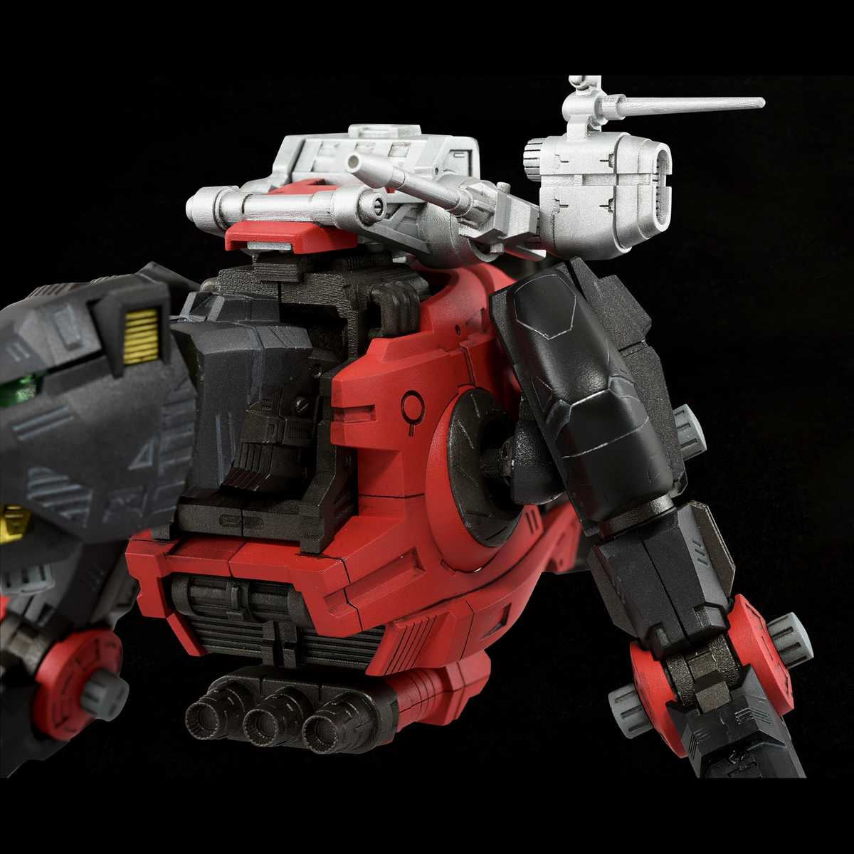 Zoids Realize Model RMZ-006 Saber Tiger Schwarz Special 1/100 Scale Model Kit (Reissue)